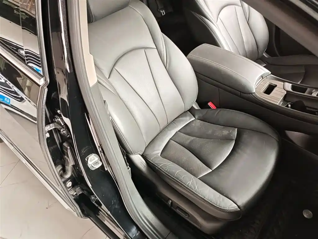 Buick LaCrosse 2018 Model 20T Elite Edition фото 25