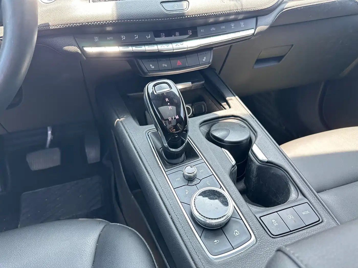 Cadillac XT4 2021 28T FWD Luxury Edition фото 19