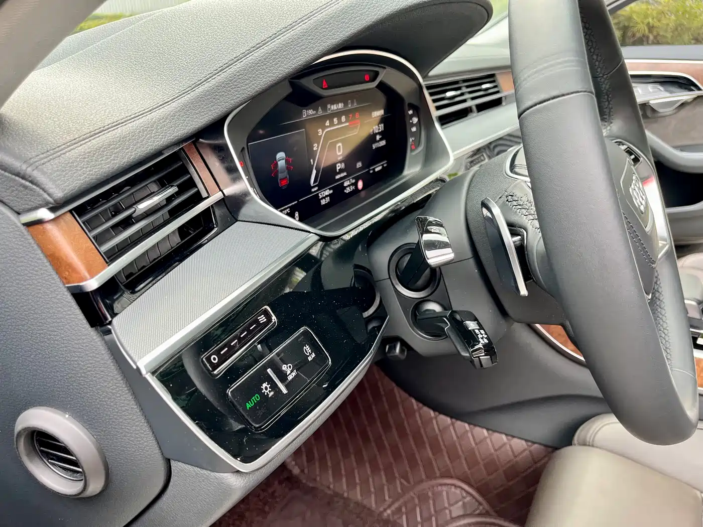 Audi A8 2018 A8L 55 TFSI quattro Launch Premium фото 7