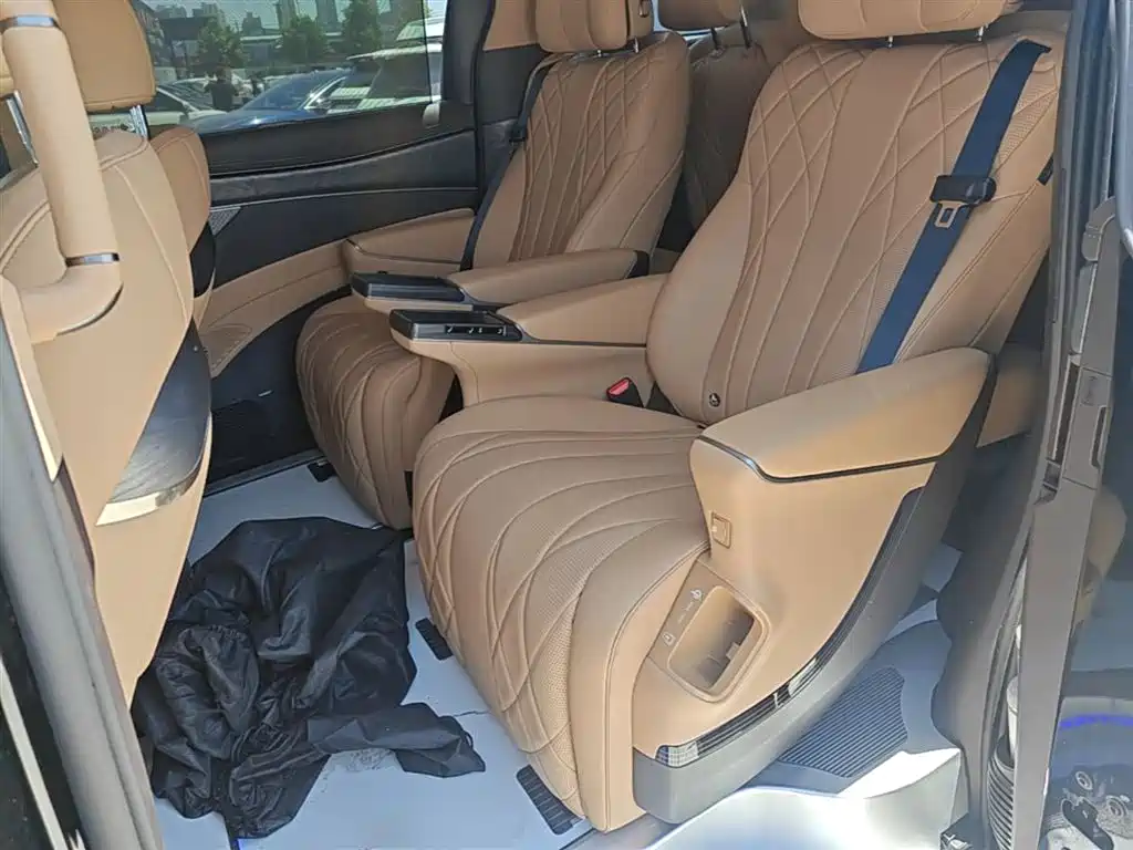 Denza D9 2025 DM-i Smart Driving Edition 1020 AWD Flagship фото 17