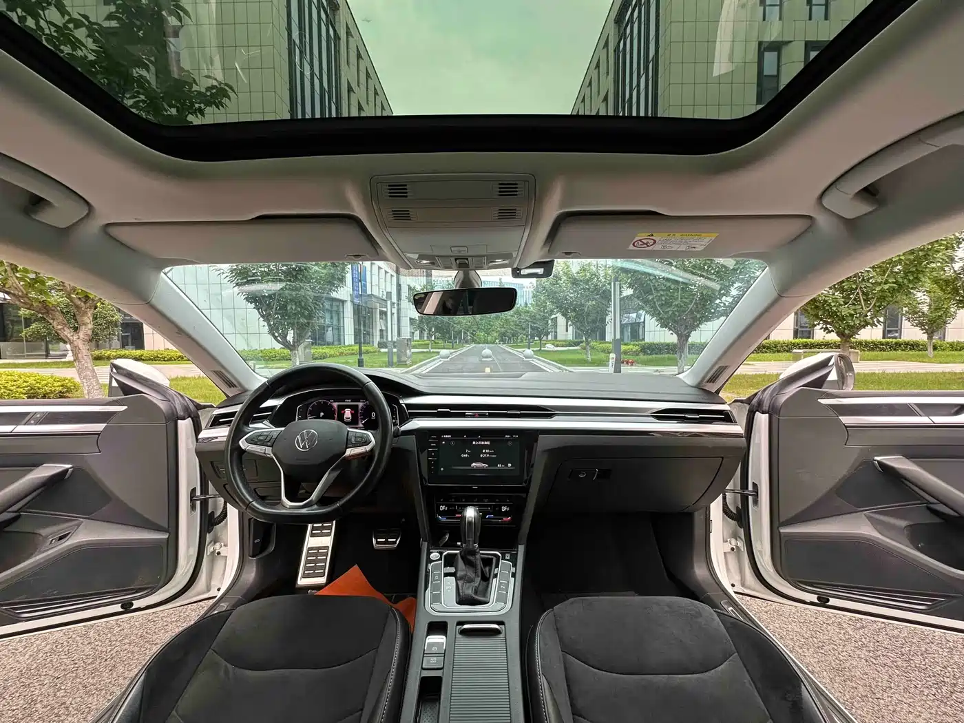 Volkswagen FAW-Volkswagen CC 2021 Shooting Brake 330TSI Hunter Edition фото 14