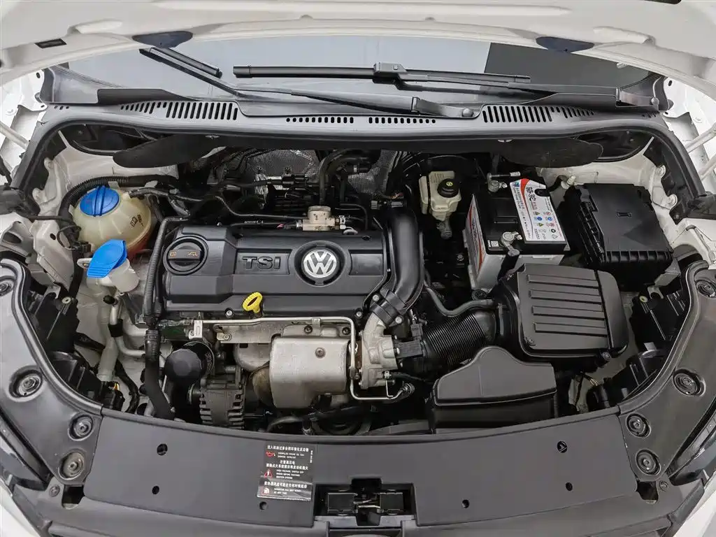 Volkswagen Touran 2015 1.4T Manual Trend Edition 5-seater фото 6