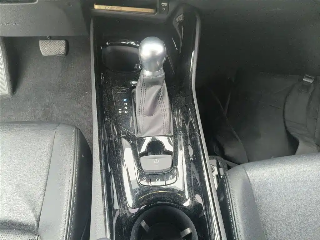Toyota IZOA 2018 2.0L Speed Edition China VI фото 14