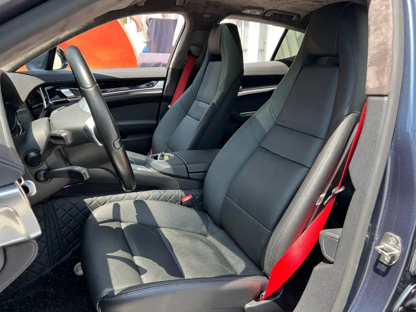 Porsche Panamera 2014 Panamera 3.0T фото 24