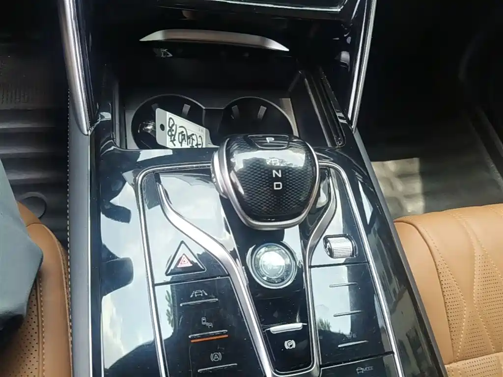 BYD Tang New Energy 2023 Model DM-i Champion Edition 112KM Honor фото 14