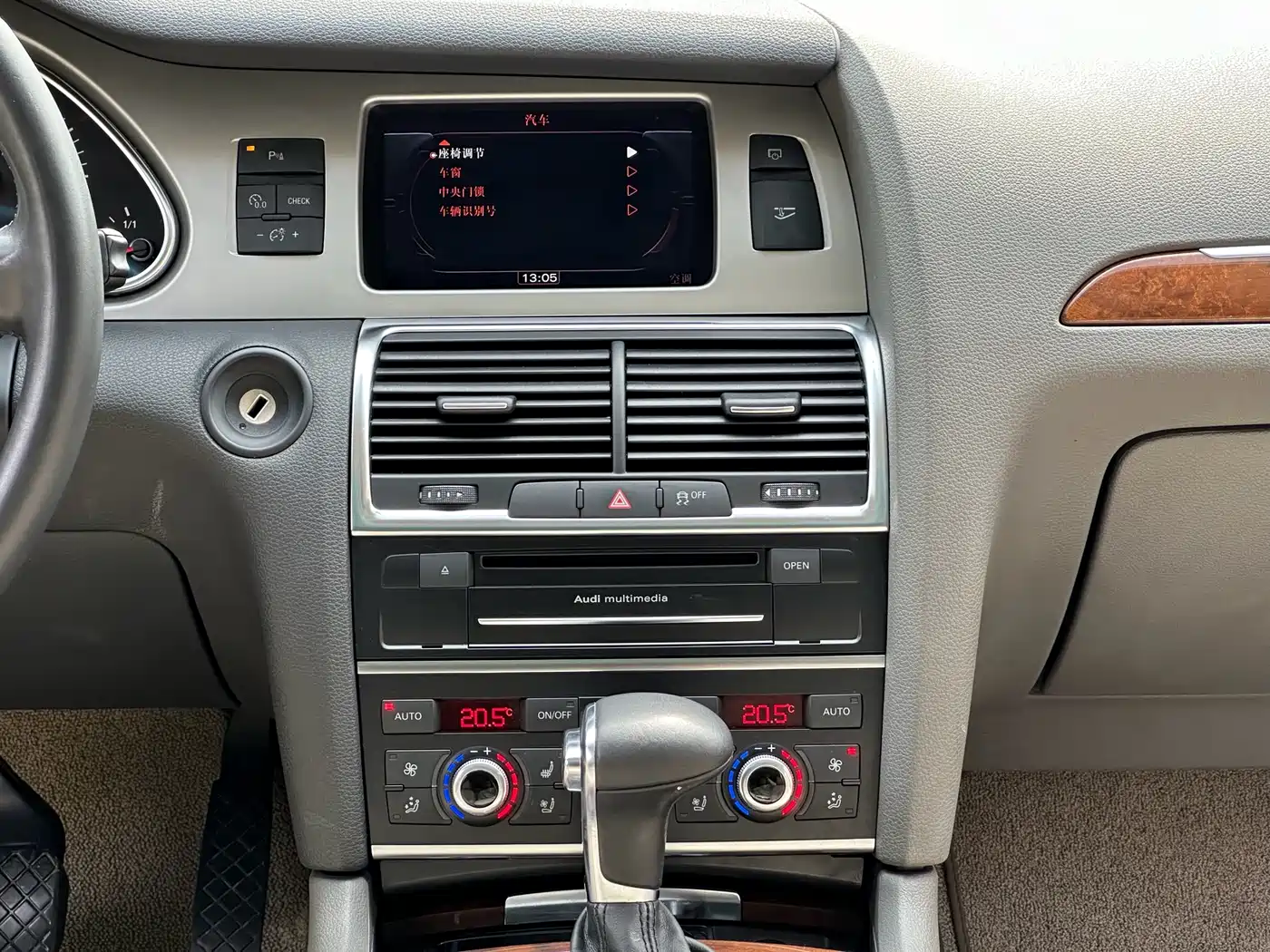 Audi Q7 2011 3.0 TFSI Progressive (200kW) фото 10