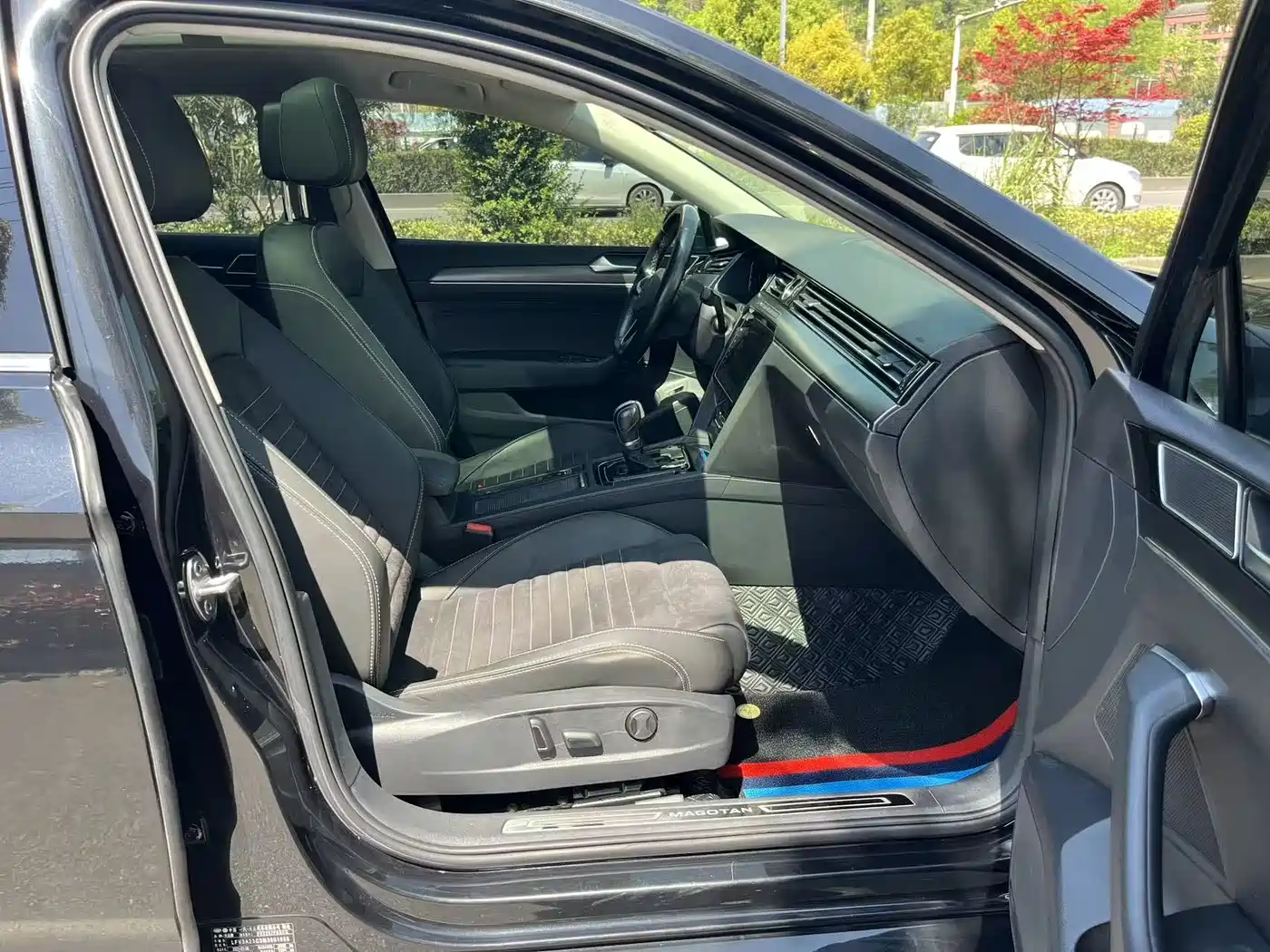 Volkswagen Magotan 2020 330TSI DSG Luxury фото 6