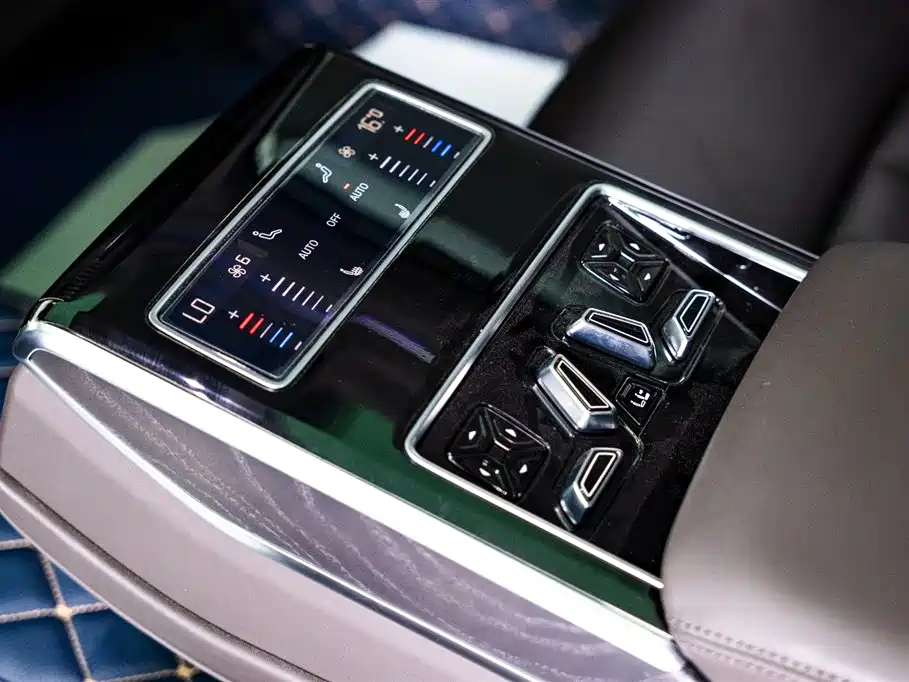 Audi A8 2019 A8L 50 TFSI quattro Comfort фото 13