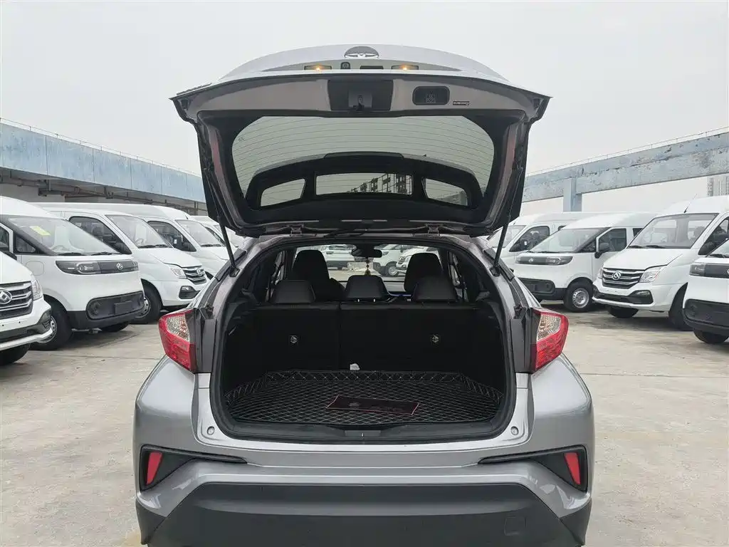Toyota IZOA 2018 2.0L Speed Edition China VI фото 19