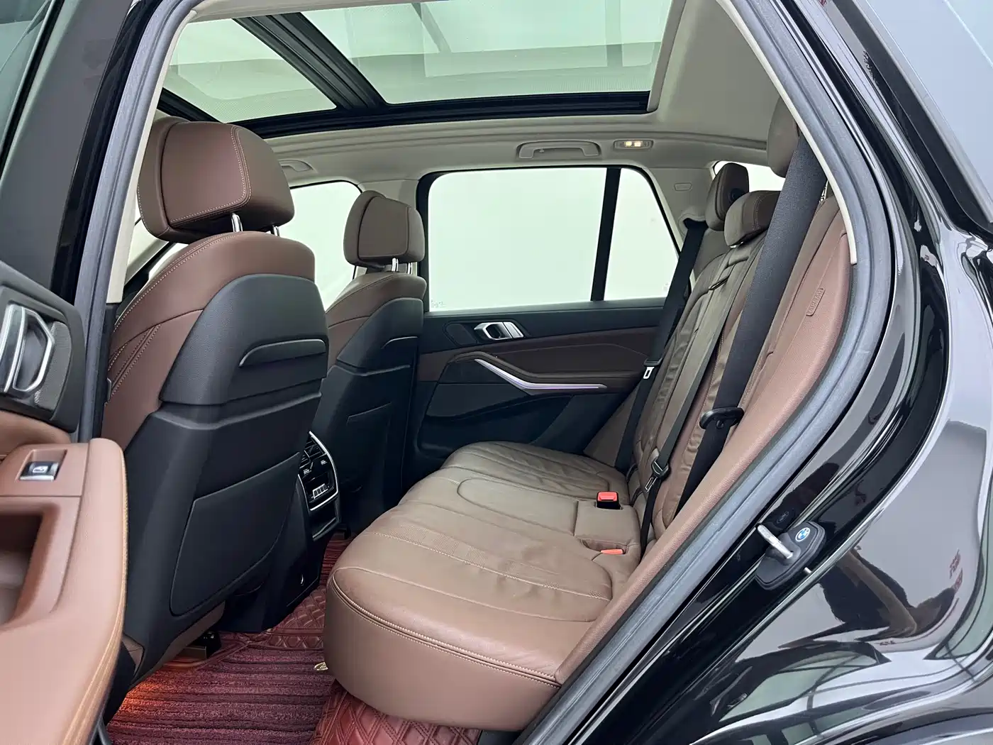 BMW X5 (Import) 2020 xDrive40i Premium M Sport Package фото 26