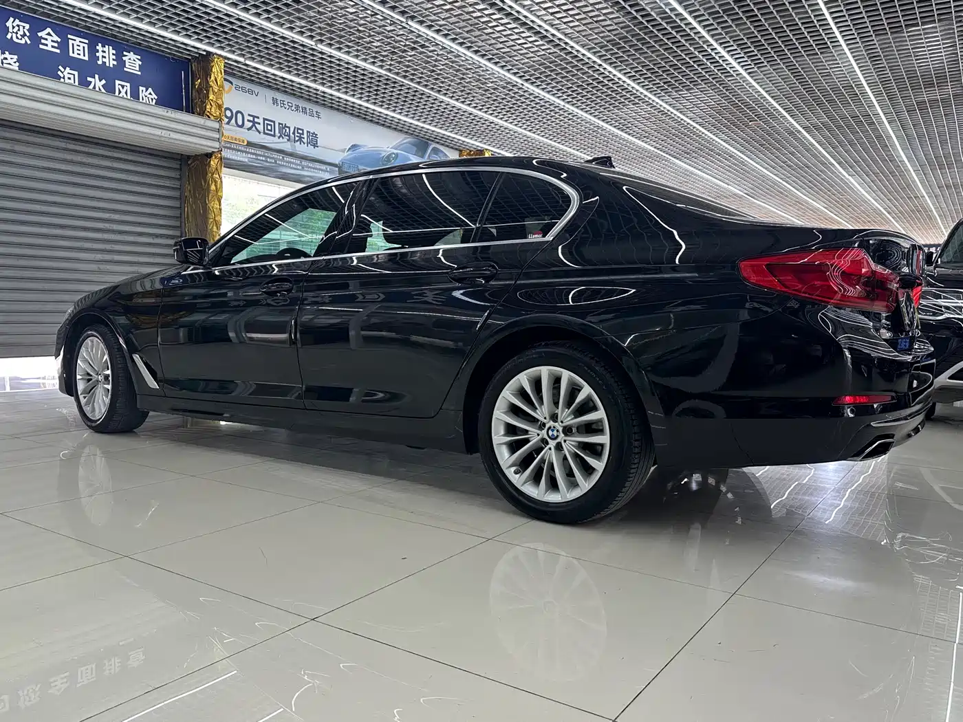 BMW 5 Series 2020 530Li Leading Luxury Package фото 8