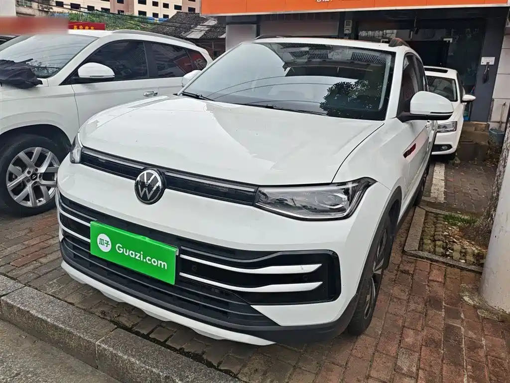 Volkswagen Tharu 2025 Model Rising Star 300TSI Aspiration Edition