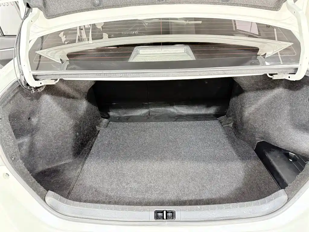 Toyota Corolla 2017 Facelift 1.2T S-CVT GL-i фото 13