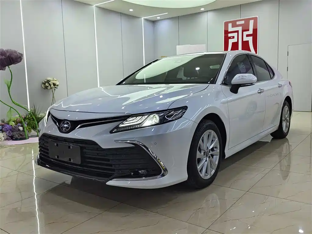 Toyota Camry 2021 2.0G Luxury Edition