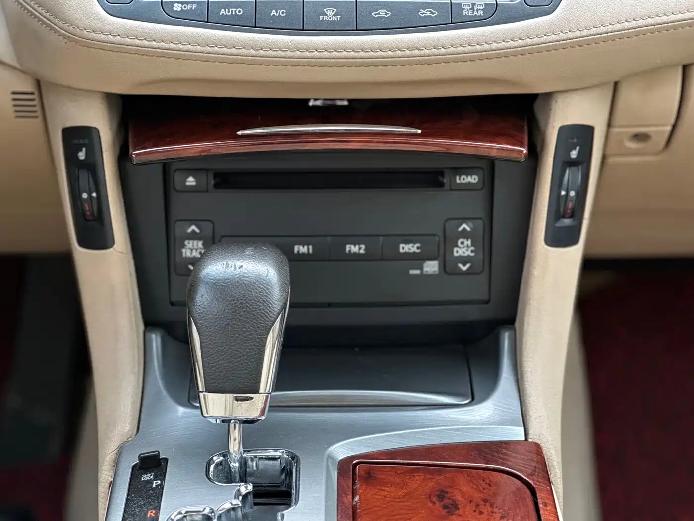 Toyota Crown 2012 2.5L Royal Leather Edition фото 15