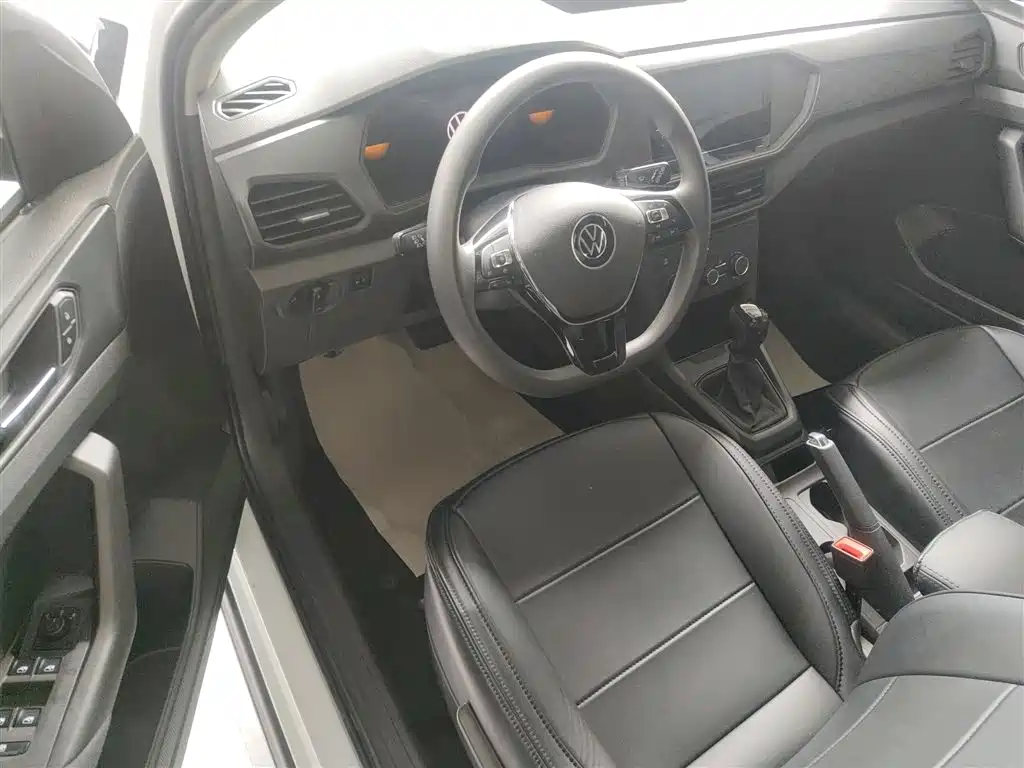 VOLKSWAGEN TU KAI