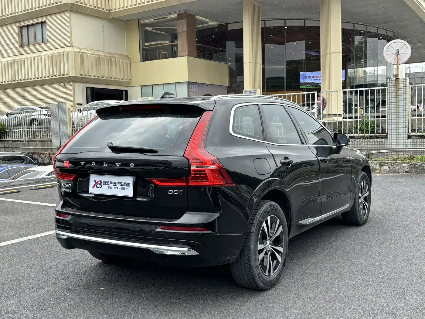 VOLVO XC60
