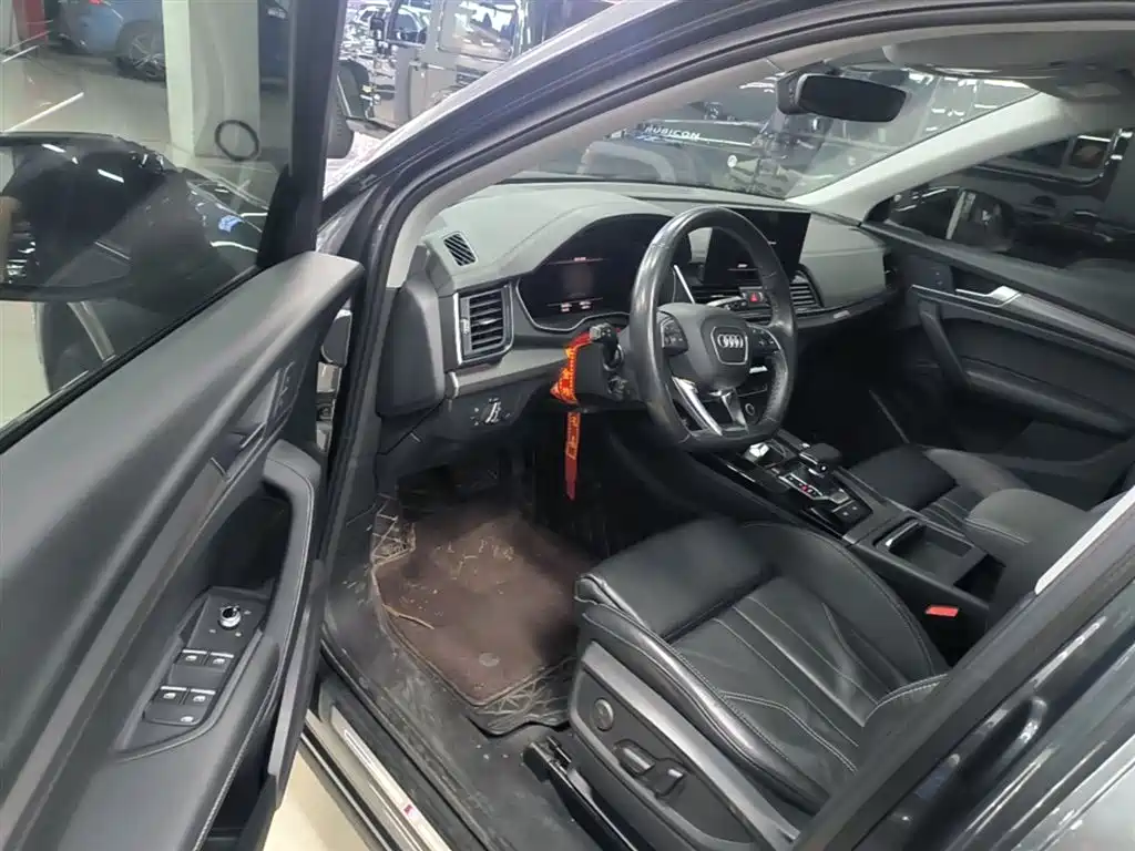 Audi Q5L 2022 40T Luxury Dynamic фото 16