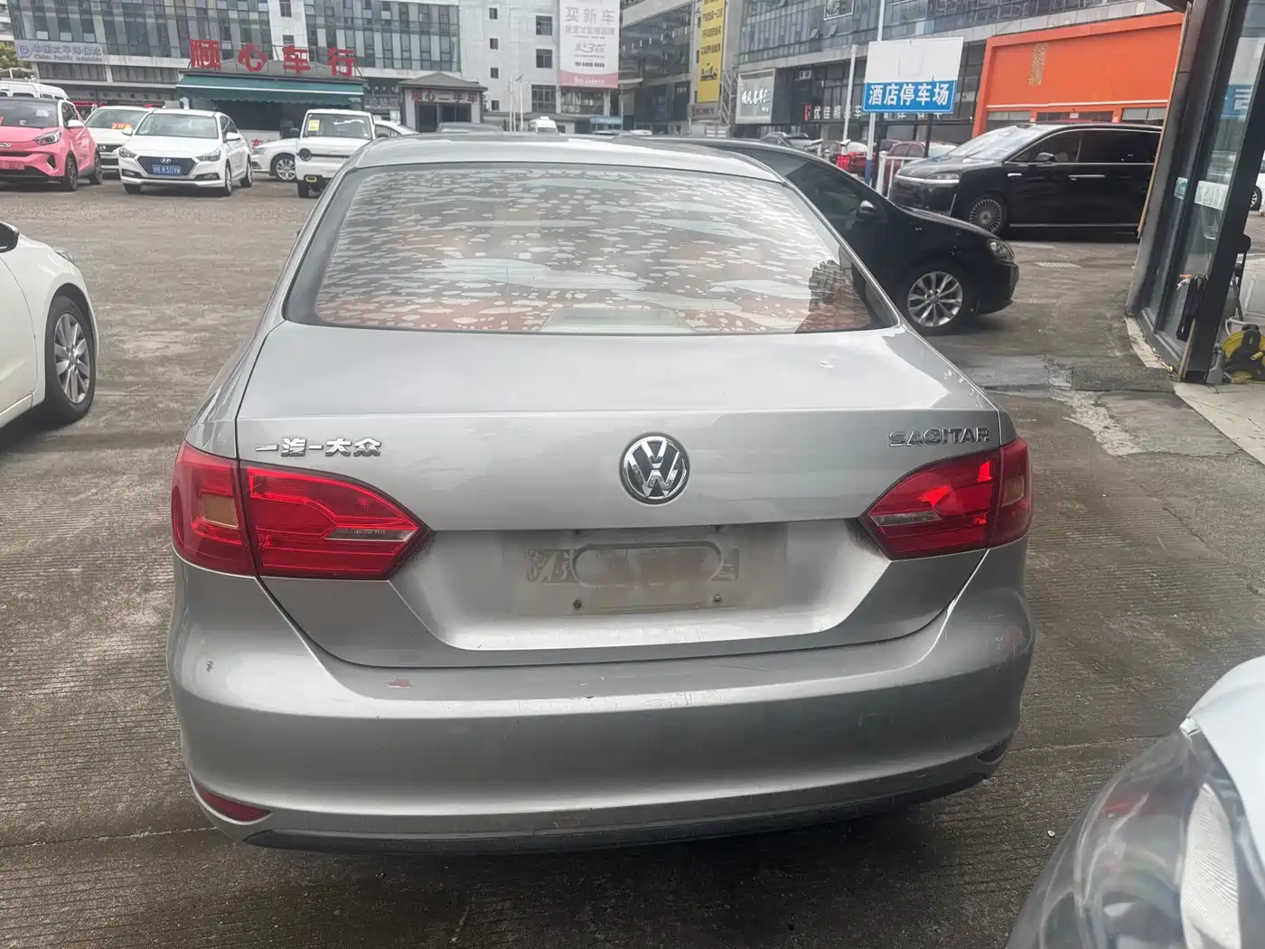 Фото 2 - Volkswagen Sagitar