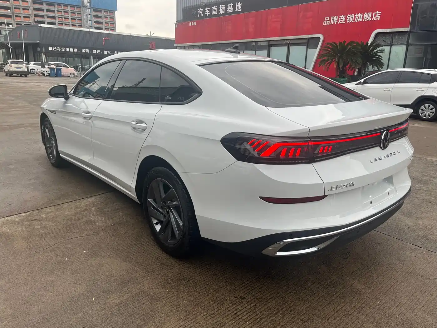 Volkswagen Lamando 2024 Lamando L 280TSI DSG Stylish Edition фото 18
