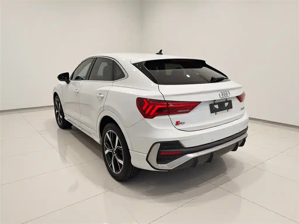 Audi Q3 Sportback 2020 40 TFSI Fashion фото 23