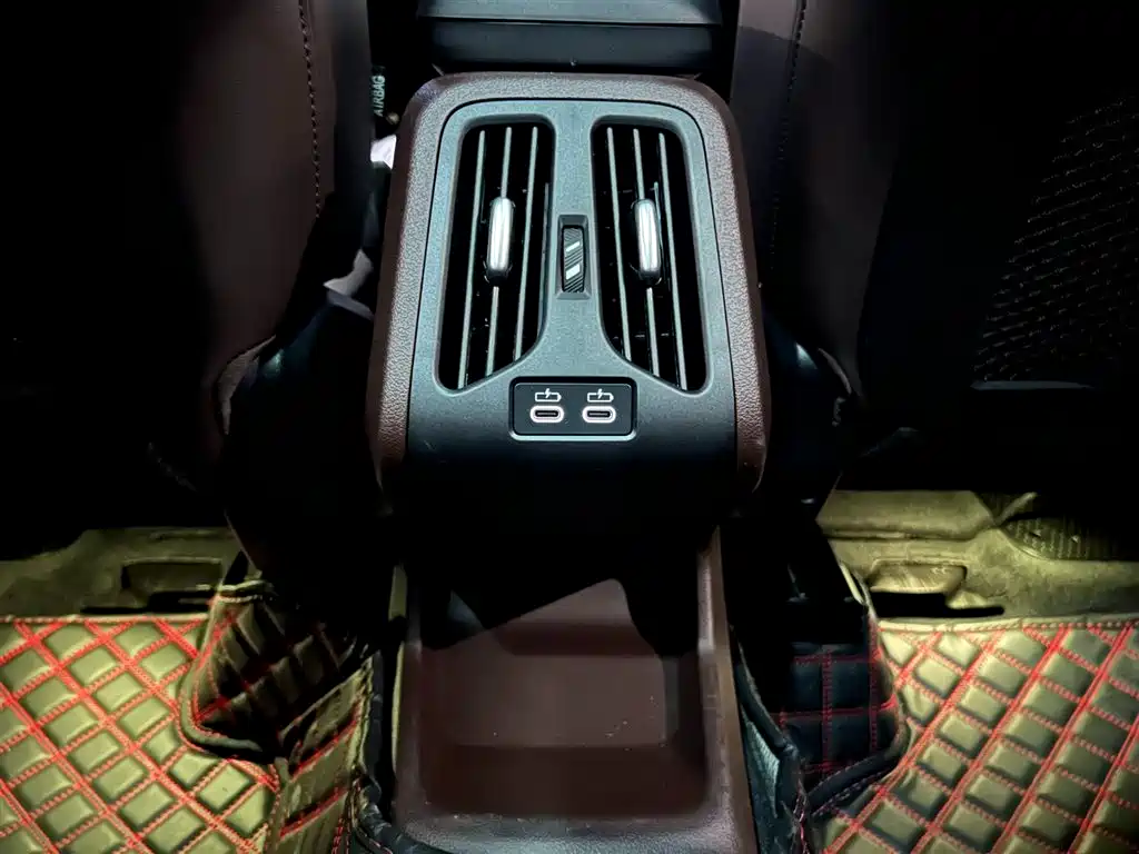 BMW X1 2023 sDrive20Li X Design Package фото 15