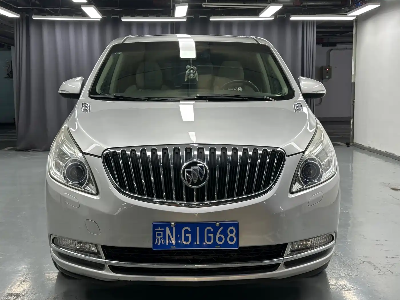 Buick GL8 2011 2011 3.0L XT Luxury Business Flagship