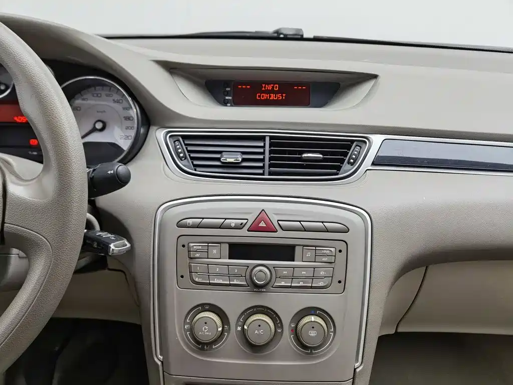 Peugeot 308 2015 2014 Model Joy Edition Classic 1.6L Manual Superior Style