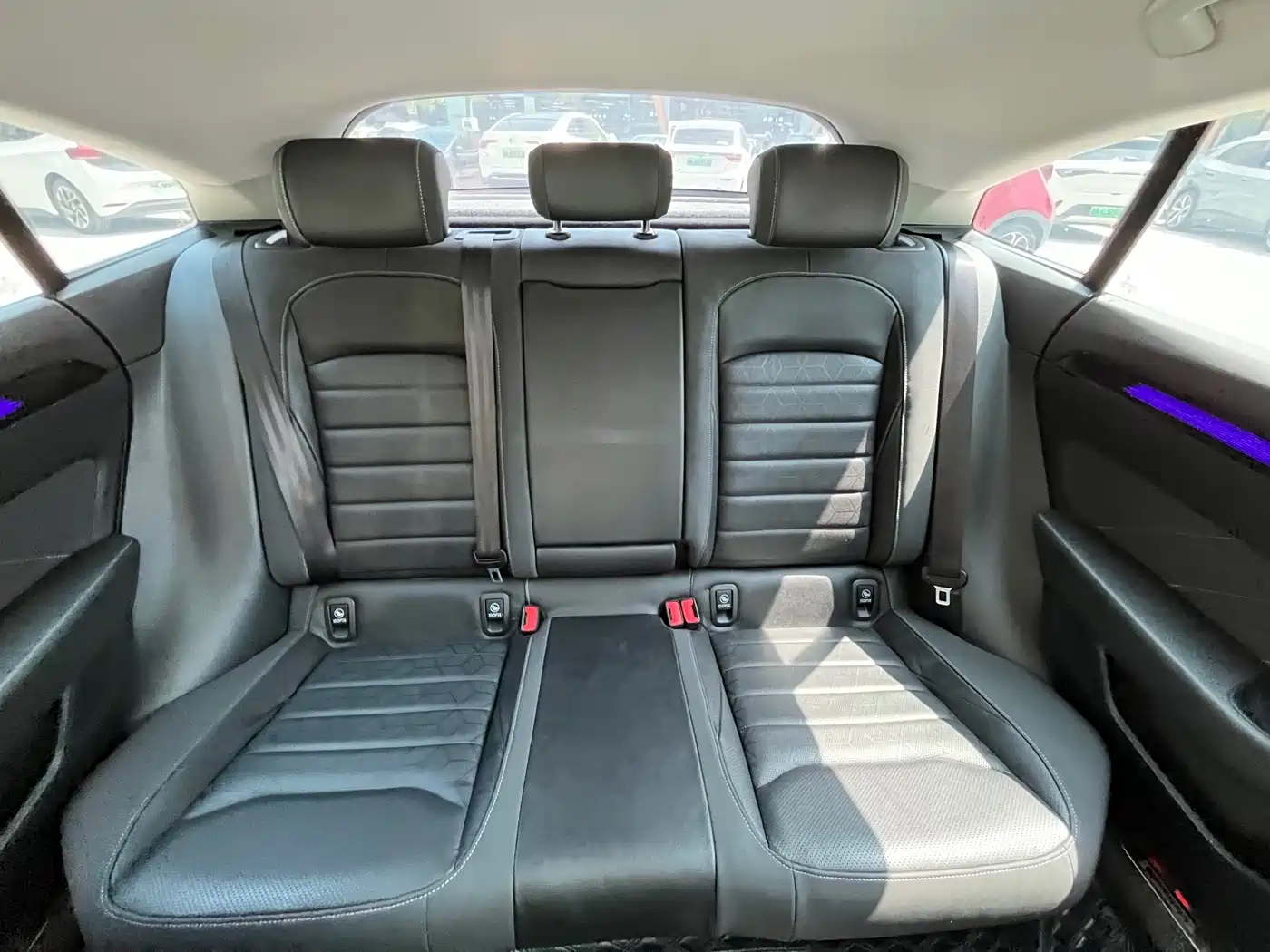 Volkswagen FAW-Volkswagen CC 2024 380TSI Eye-catching Public Sharing Edition фото 32