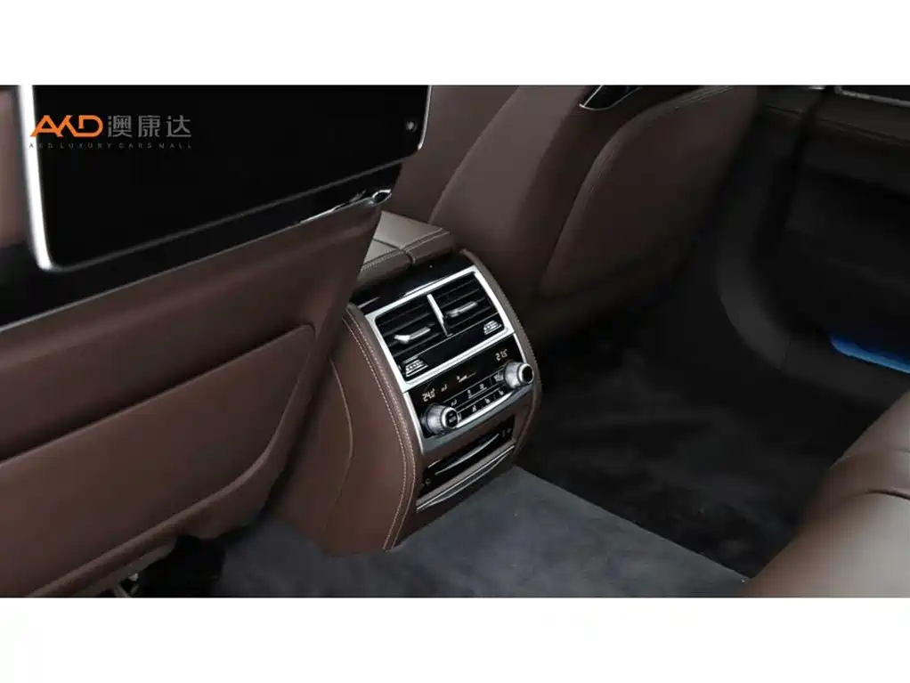 BMW 7 Series 2019 740Li Exclusive M Sport Package фото 9