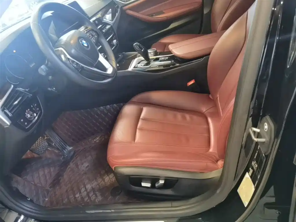 BMW 5 Series 2018 528Li Launch Special Edition фото 15