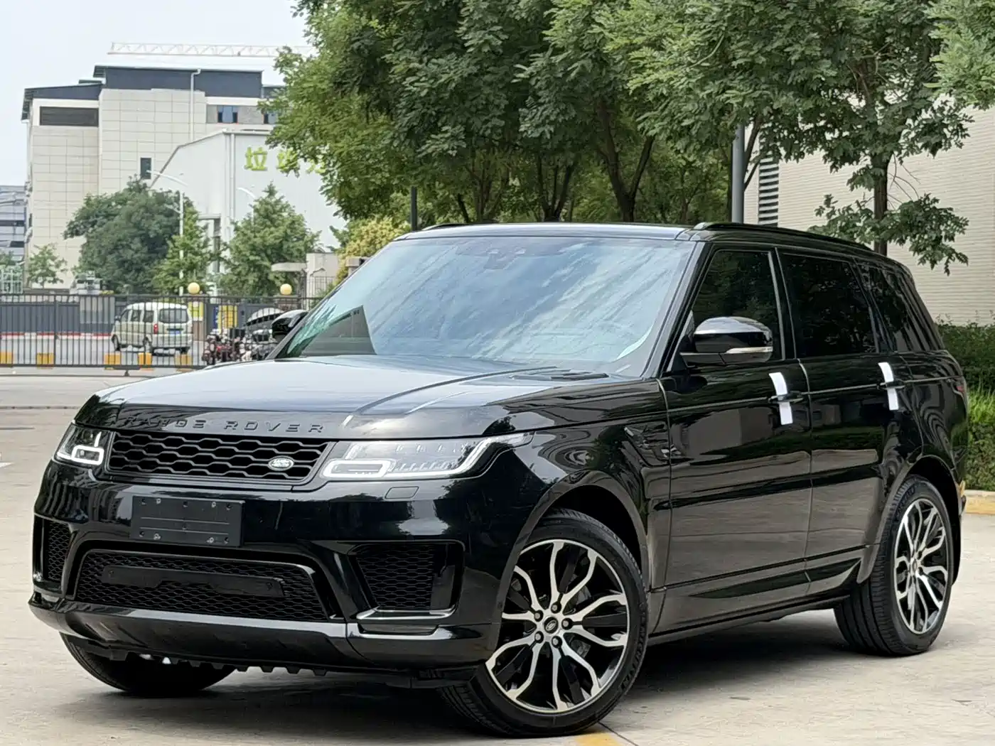 Land Rover Range Rover Sport 2022 3.0 L6 Gloss Black Edition