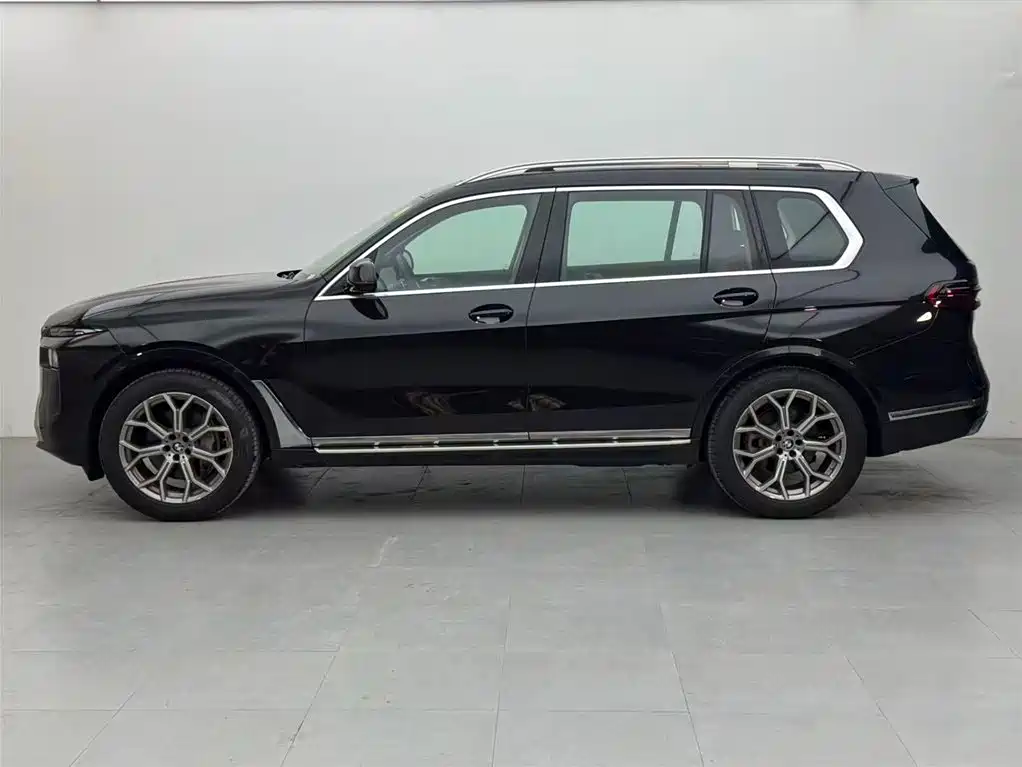 BMW X7 2023 xDrive40i Leading Luxury Package фото 3