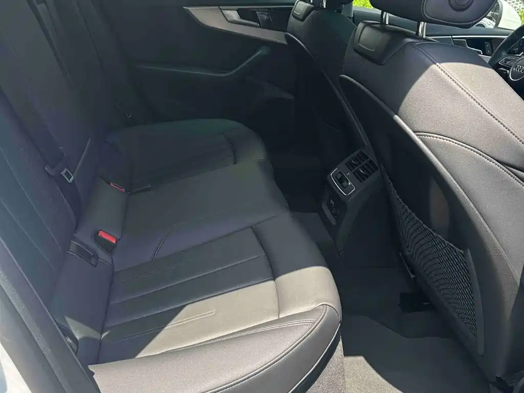 Audi A5 (Import) 2024 Sportback 40 TFSI Fashion Dynamic фото 10