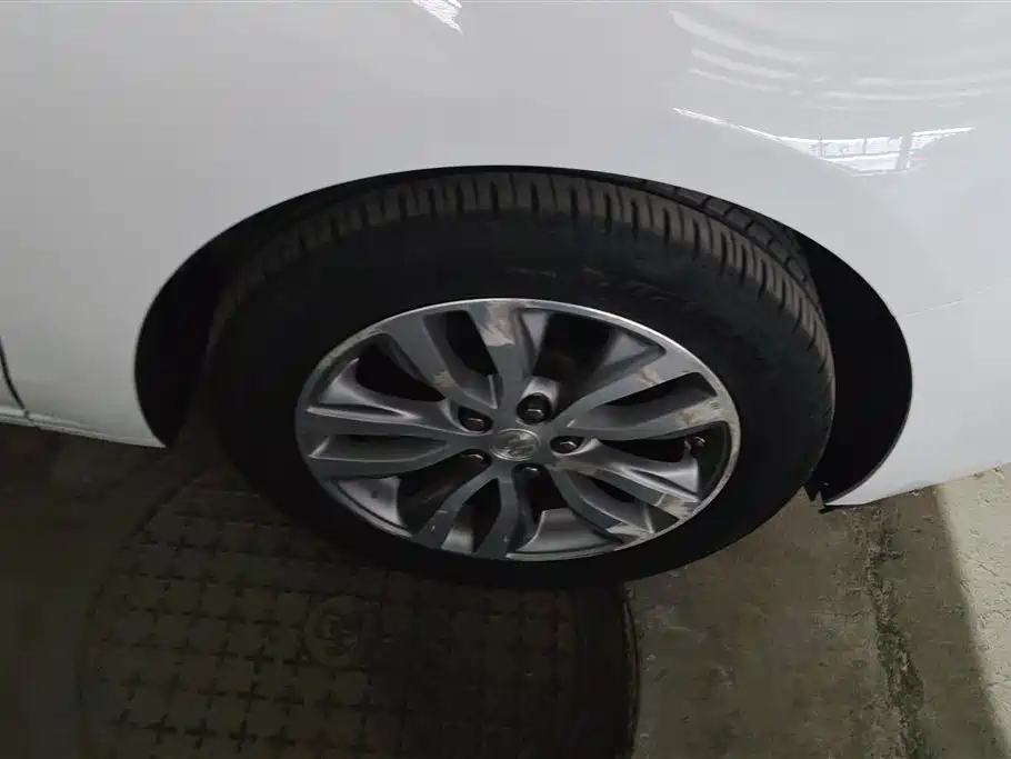 Buick Excelle 2019 18T Automatic Connected Elite (China V) фото 6