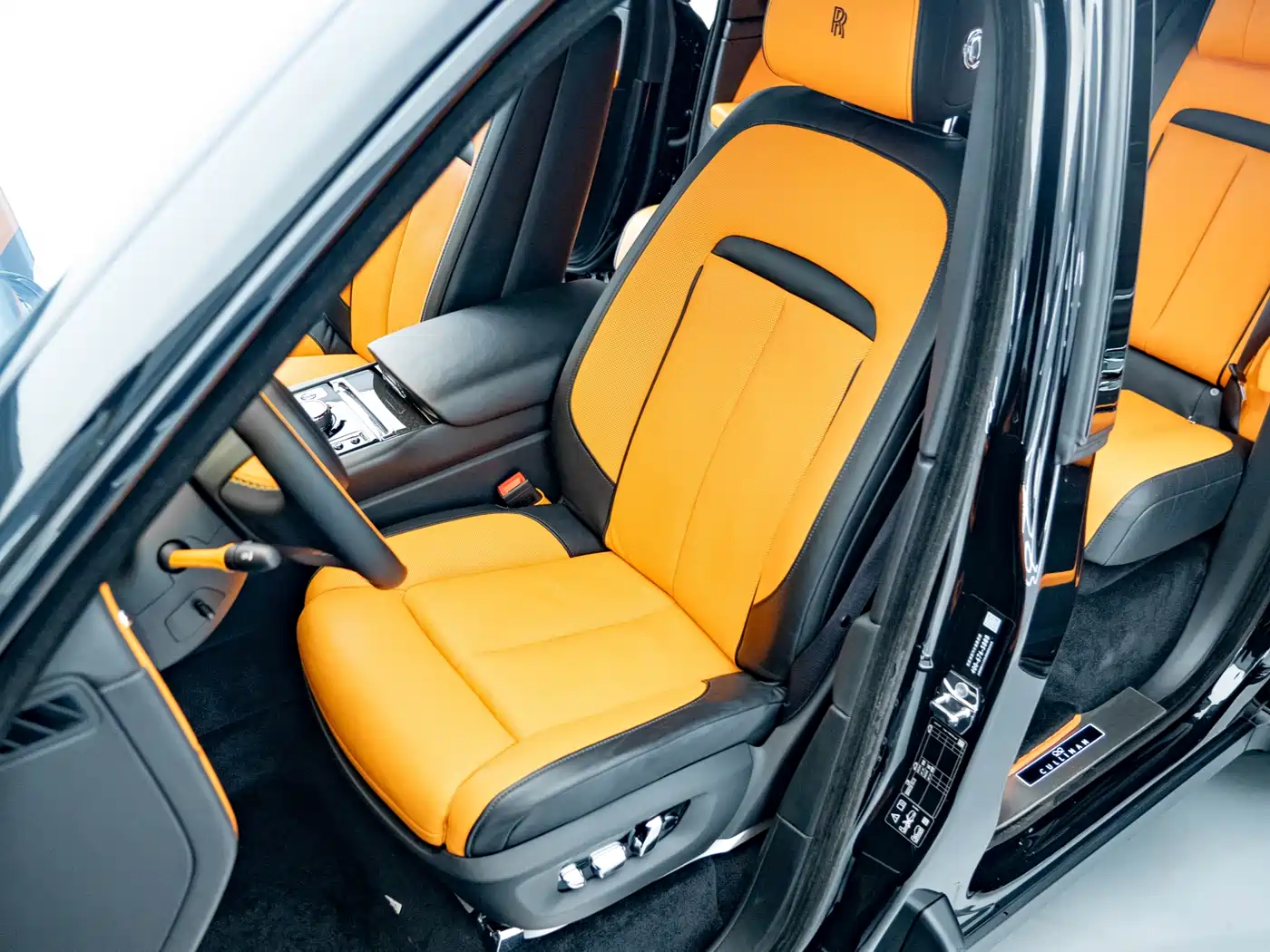 ROLLS-ROYCE CULLINAN