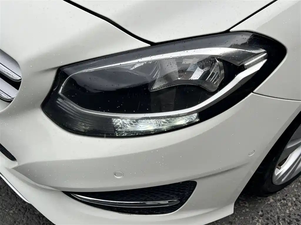 Mercedes-Benz B-Class 2017 B 200 Dynamic фото 18