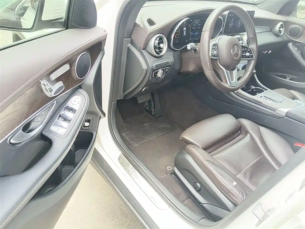 Mercedes-Benz GLC 2020 GLC 260 L 4MATIC Luxury фото 23