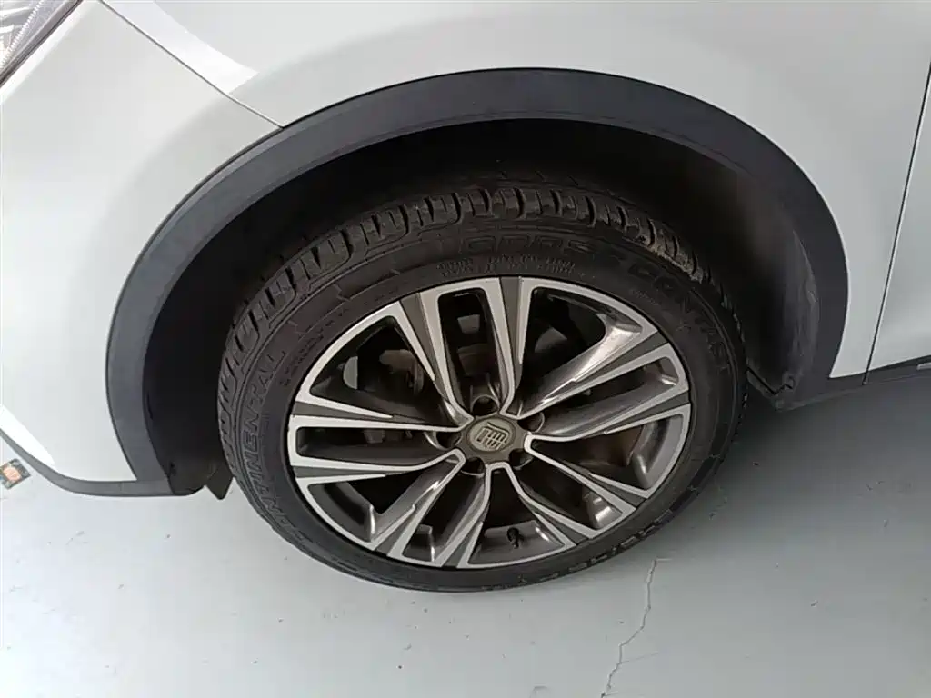 BYD Tang 2018 2.0T Automatic Smart Connection Honor Edition 7-Seater China V фото 23