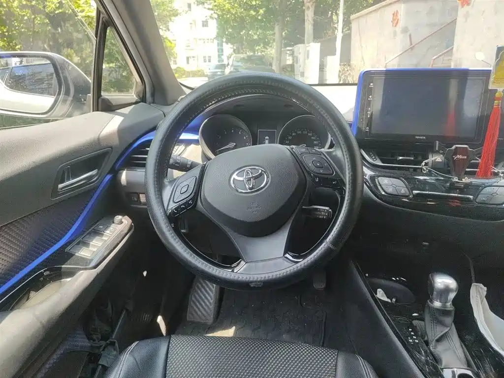 Toyota IZOA 2018 2.0L Yichi Edition China V фото 3