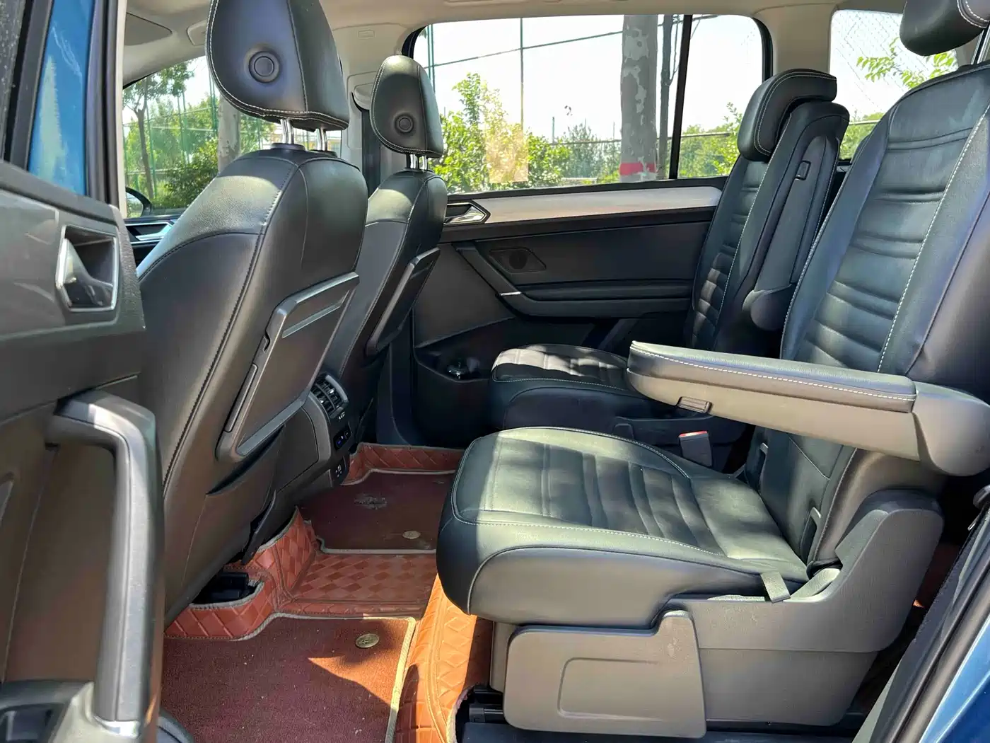 Volkswagen Touran 2021 Touran L 280TSI DSG Cross Luxury 6-Seater фото 10