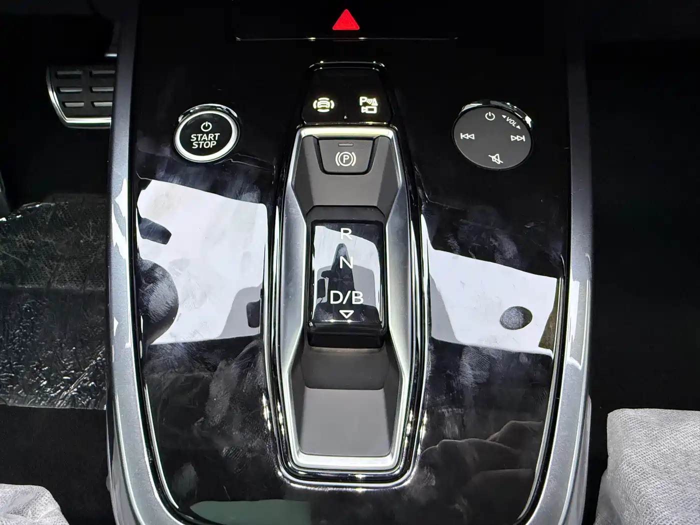 Audi Q5 e-tron 2024 50 e-tron quattro Glory Edition Mech Package фото 11