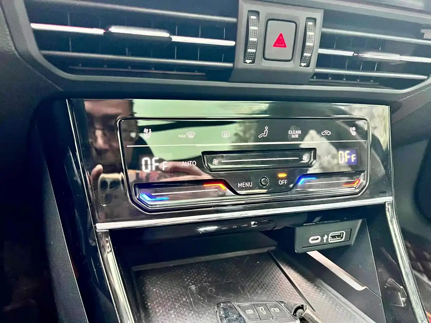 Volkswagen Passat 2022 330TSI Luxury Edition фото 10