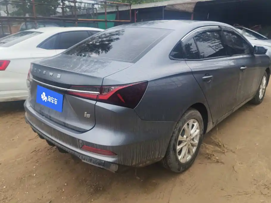 Фото 3 - Roewe i5