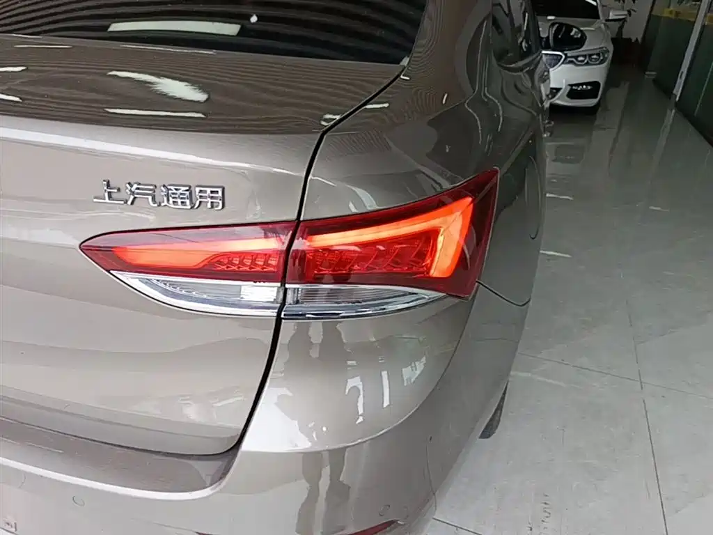 Buick Excelle 2021 Facelift Exemplar 1.5L Auto Elite фото 8