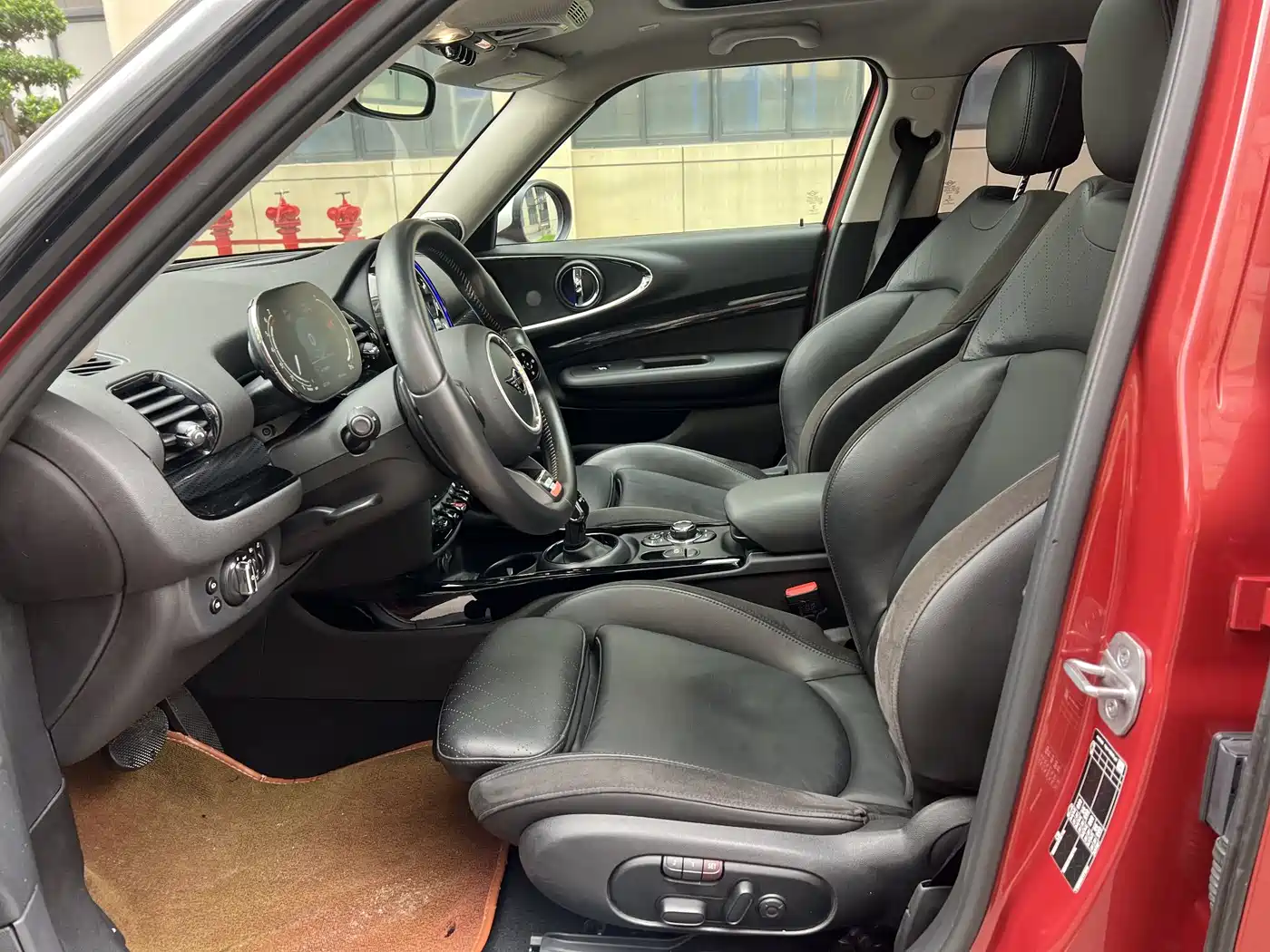 MINI CLUBMAN