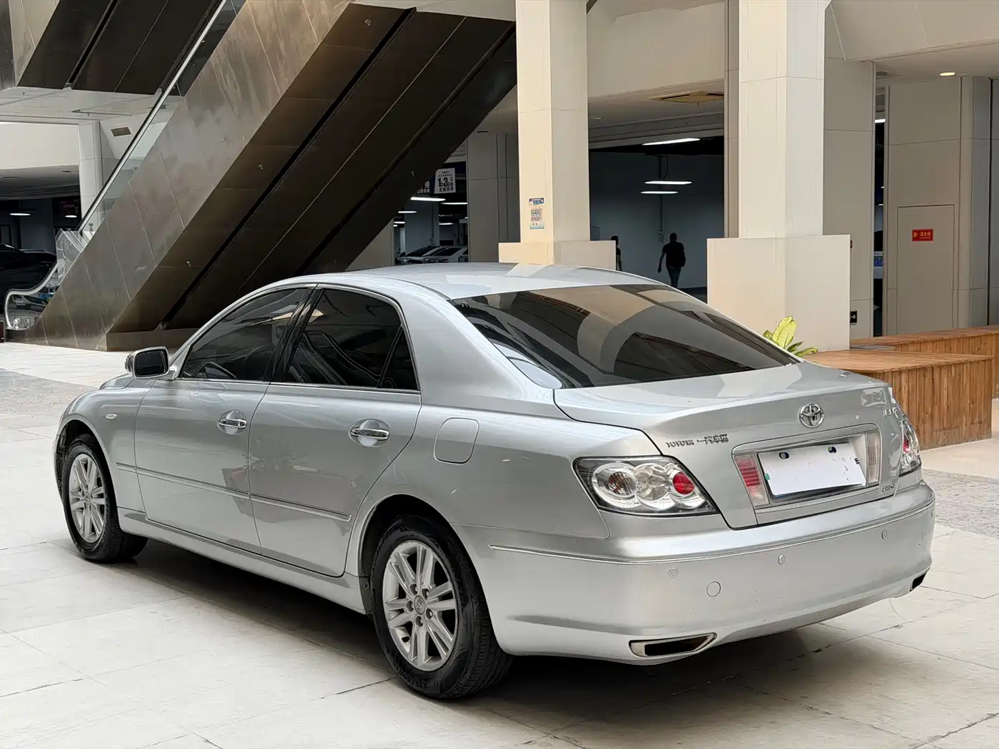 Toyota Reiz 2007 2.5S Sunroof Edition фото 4