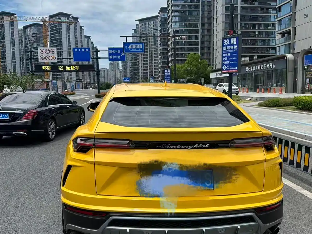 Lamborghini Urus 2019 2018 4.0T V8