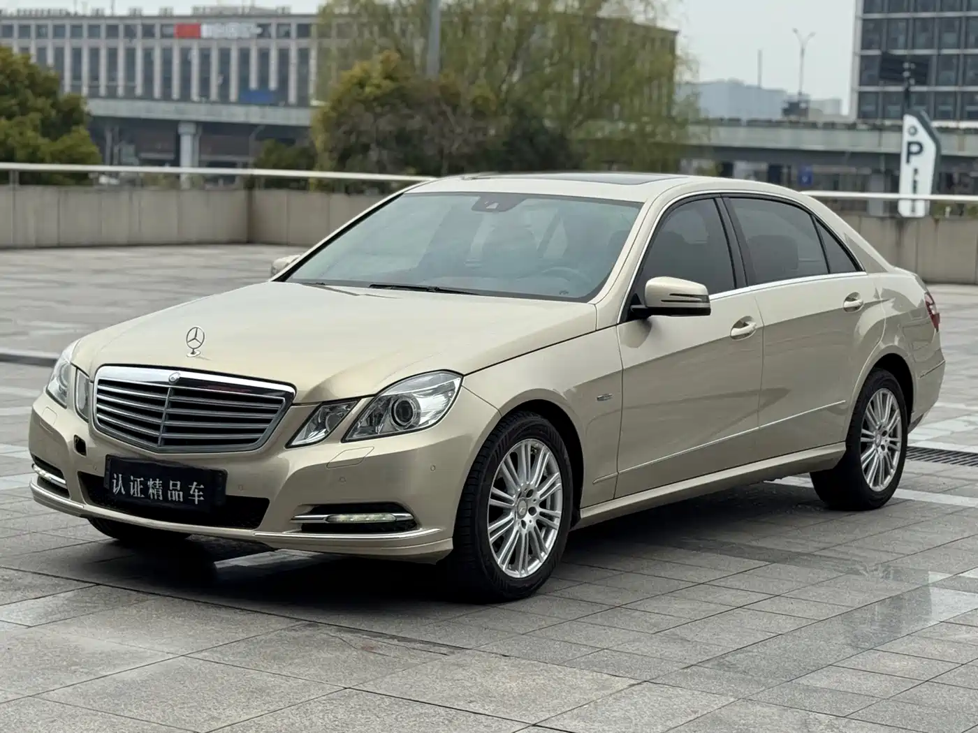 Mercedes-Benz E-Class 2011 E 200 L CGI Elegance
