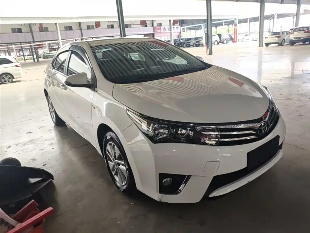 Toyota Corolla 2017 Facelift 1.6L S-CVT GL фото 4